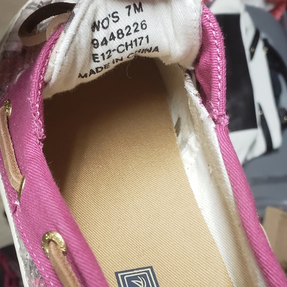 Brand new, never worn Sperry's women's shoes - Picture 2 of 7